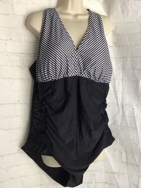 Black & White Stripe V-Neck One-Piece Swimsuit